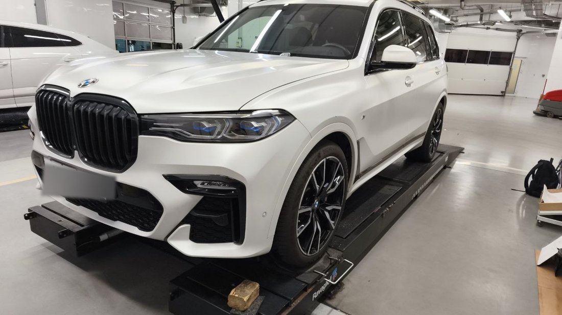 Осмотр BMW X7